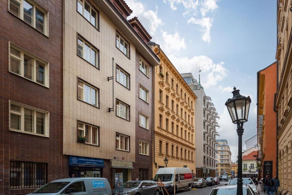 Lighthouse Apartment Praga Exterior foto