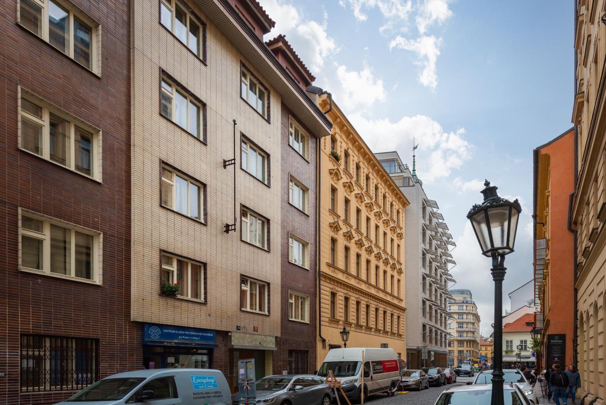 Lighthouse Apartment Praga Exterior foto